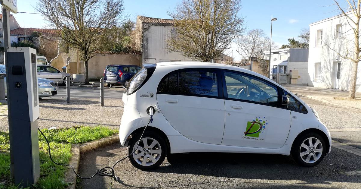 Rechargez votre véhicule électrique à Dompierre sur Mer Dompierre sur mer
